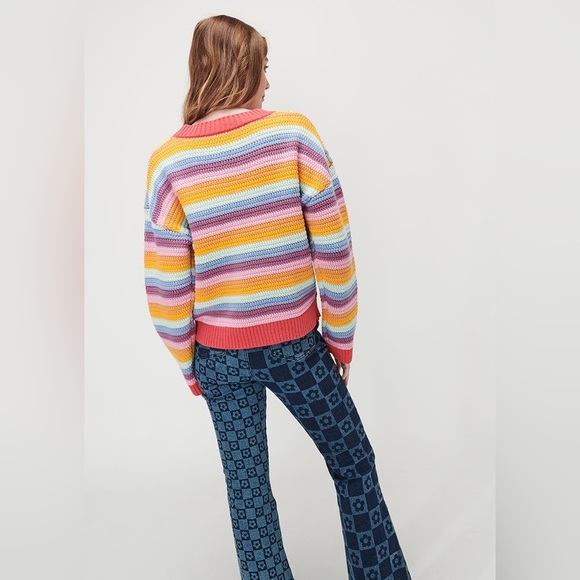 Colorful Heart Pattern Sweater - Picture 3 of 13